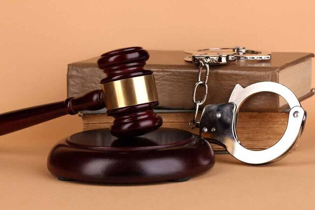 هشت تن از مدیران شهرداری و اعضای شورای شهر مریوان بازداشت شدند/صدور ۱۰ حکم جلب دیگر